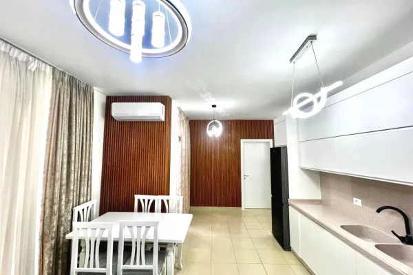 Shtepi me qera Apartament ne Tirane, 2+1, Mobilimi E mobiluar, Pagesa 650  Euro.