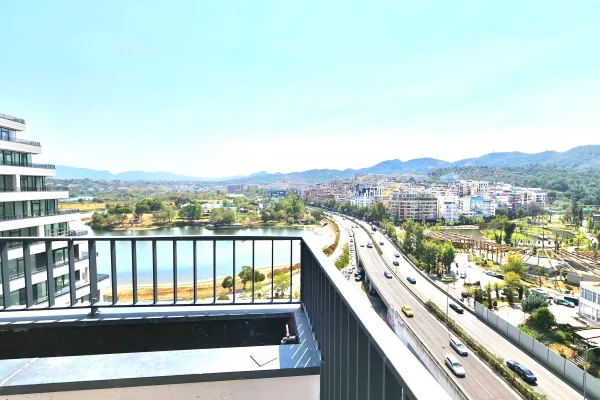 Me Qera: Zyre (135 m2)📍Lake View - Liqeni Tiranes || 3+1+2wc & GARAZH + Verande Gjigande ((1,700Euro/muaj))