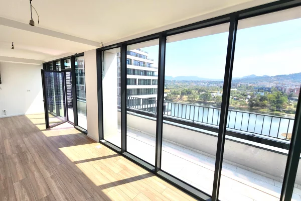 Ambient biznesi me qera 3+1 ne Tirane - 1,700 Euro