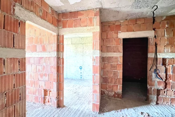 Shtepi ne shitje 2+1 ne Tirane - 135,000 Euro