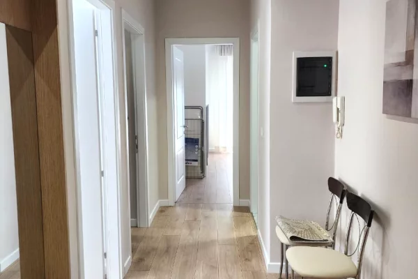 Shtepi me qera Apartament ne Tirane, 2+1, Mobilimi E mobiluar, Pagesa 87,000  Leke.