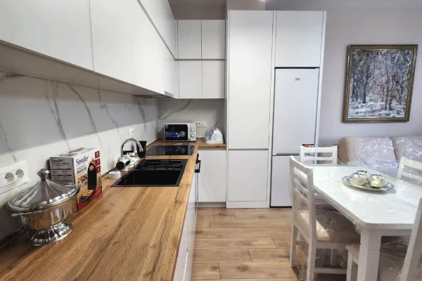 Shtepi me qera Apartament ne Tirane, 2+1, Mobilimi E mobiluar, Pagesa 87,000  Leke.