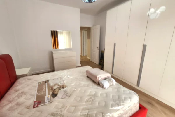 Shtepi me qera Apartament ne Tirane, 2+1, Mobilimi E mobiluar, Pagesa 87,000  Leke.