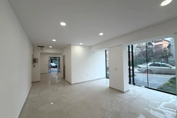 Ambient biznesi ne shitje 1+1 ne Tirane - 250,000 Euro