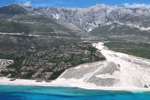 Shtepi ne shitje 5+1 ne Himare - 1,500,000 Euro