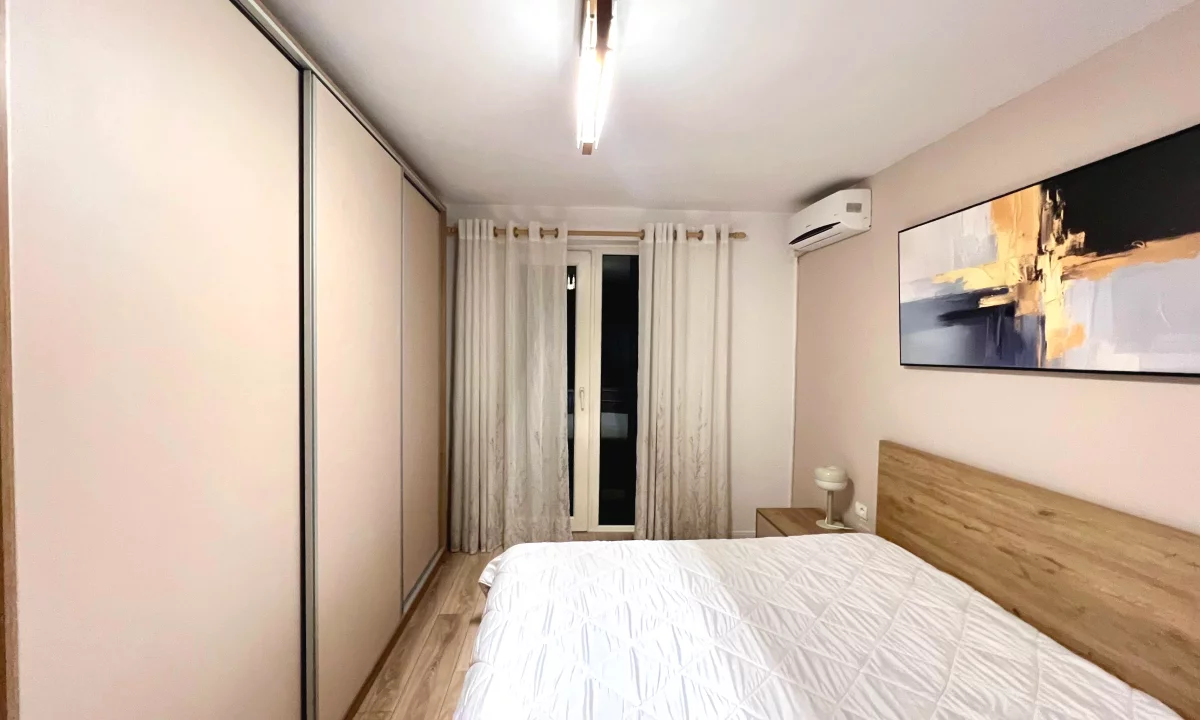 Shtepi me qera Apartament ne Tirane, 2+1, Mobilimi E mobiluar, Pagesa 90,000  Leke.