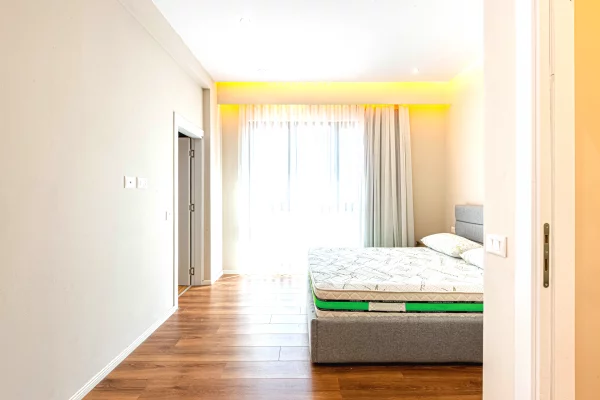 Shtepi ne shitje Apartament ne Tirane, 2+1, Mobilimi E mobiluar, Pagesa 265,000  Euro.