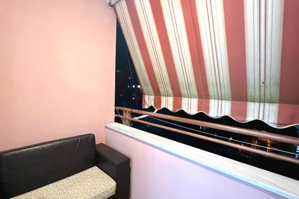 Shtepi me qera Apartament ne Tirane, 1+1, Mobilimi E mobiluar, Pagesa 650  Euro.