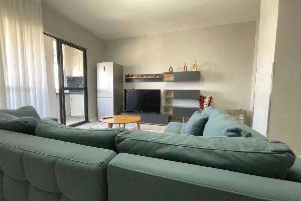 Shtepi me qera Apartament ne Tirane, 2+1, Mobilimi E mobiluar, Pagesa 60,000  Leke.