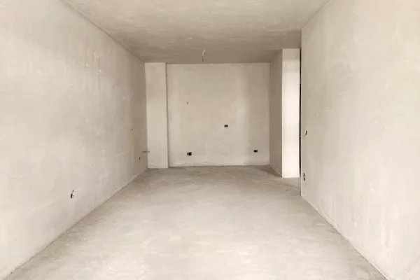 Shtepi ne shitje Apartament ne Tirane, 2+1, Mobilimi Bosh, pa mobiluar, Pagesa 120,000  Euro.