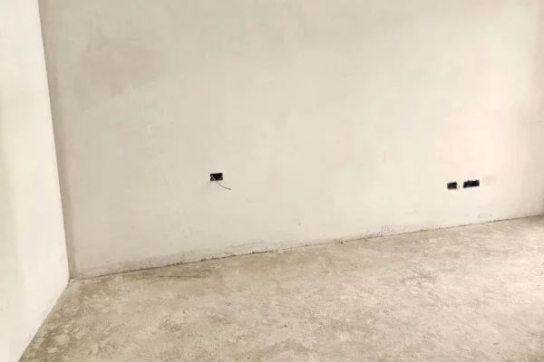 Shtepi ne shitje Apartament ne Tirane, 2+1, Mobilimi Bosh, pa mobiluar, Pagesa 120,000  Euro.