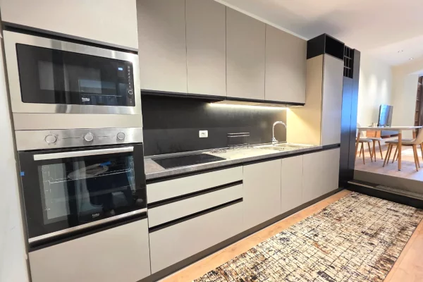 Shtepi ne shitje 2+1 ne Tirane - 75,000 Leke