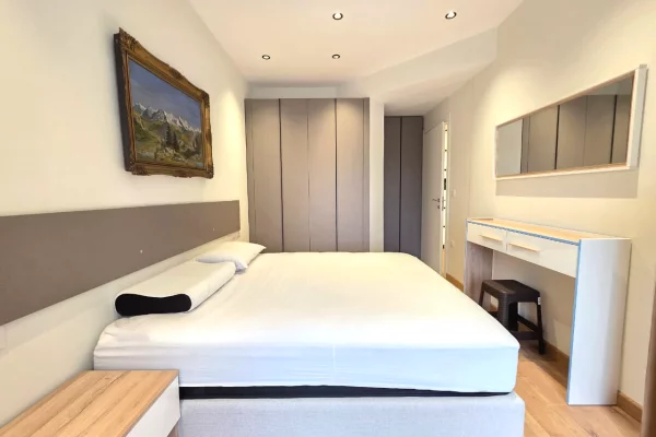 Shtepi ne shitje Apartament ne Tirane, 2+1, Mobilimi E mobiluar, Pagesa 75,000  Leke.