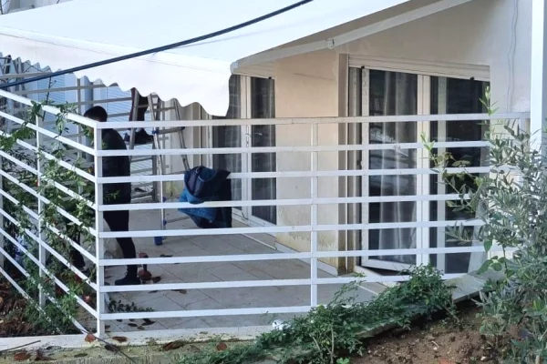 Shtepi ne shitje Apartament ne Tirane, 2+1, Mobilimi E mobiluar, Pagesa 75,000  Leke.