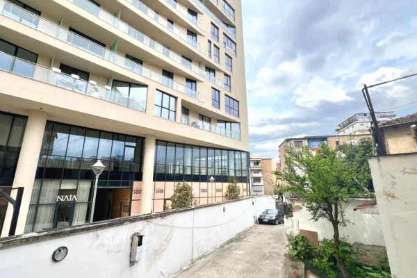 Shtepi me qera 1+1 ne Tirane - 55,000 Leke