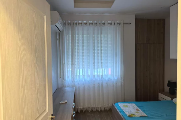 Shtepi me qera Apartament ne Tirane, 2+1, Mobilimi E mobiluar, Pagesa 60,000  Leke.