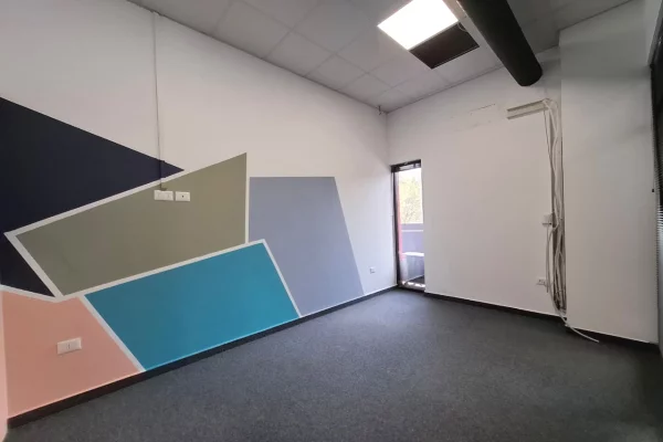 Jepet me Qira Ambjent/Zyre Premium Open space & 2wc+2Bllk. 📍 Kompleksi Arlis/ Farmacia 10 🔥 CMIMI: 2,200 Euro 🔥