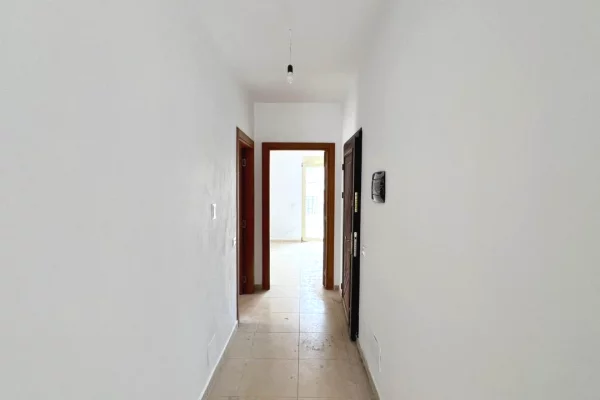 Apartment for sale in Tirana 2+1, Emty