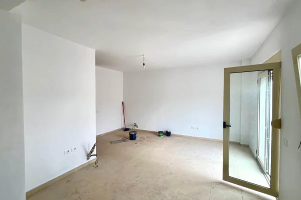 Apartment for sale in Tirana 2+1, Emty