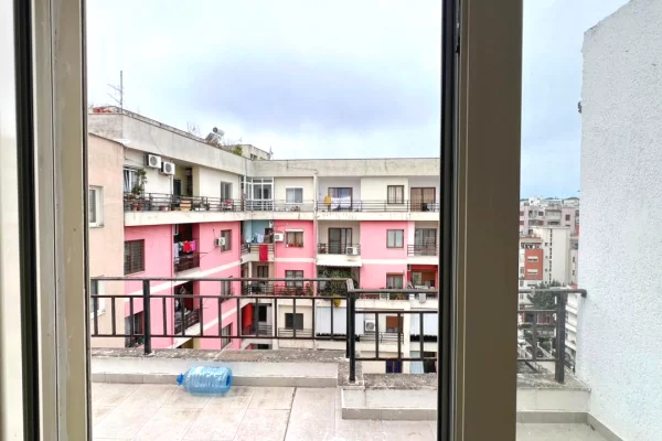 Apartment for sale in Tirana 2+1, Emty