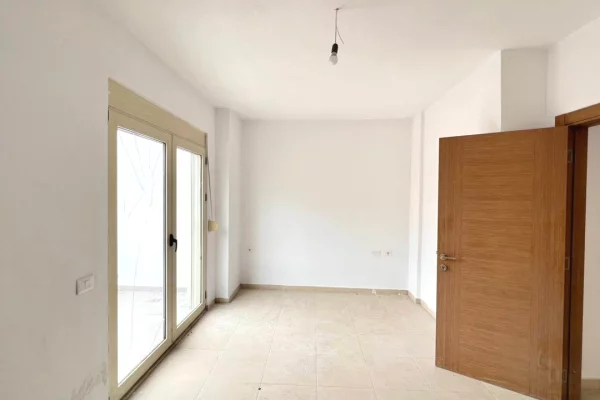 Apartment for sale in Tirana 2+1, Emty