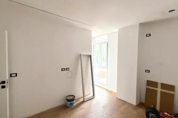 Apartment for sale in Tirana 1+1, Emty