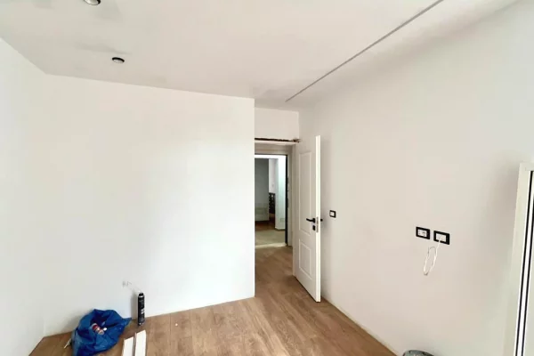 Apartment for sale in Tirana 1+1, Emty