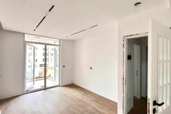 Apartment for sale in Tirana 1+1, Emty
