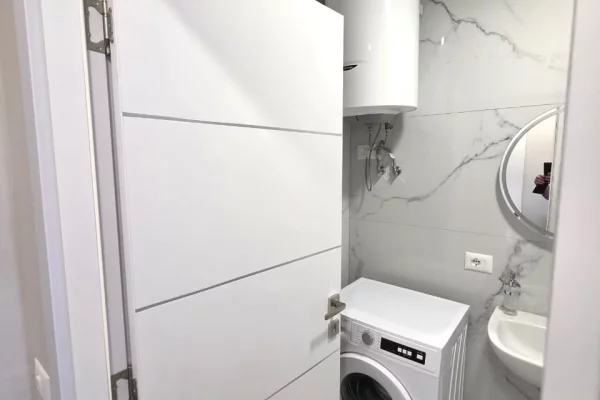 Shtepi me qera Apartament ne Tirane, 1+1, Mobilimi E mobiluar, Pagesa 32,000  Leke.