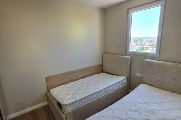 Shtepi me qera Apartament ne Tirane, 1+1, Mobilimi E mobiluar, Pagesa 32,000  Leke.