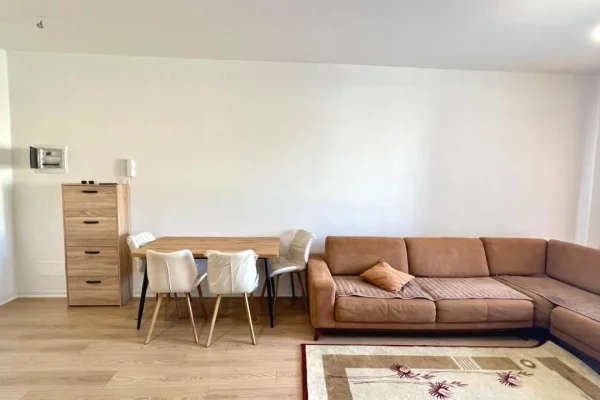 Shtepi me qera Apartament ne Tirane, 2+1, Mobilimi E mobiluar, Pagesa 60,000  Leke.