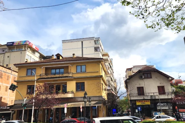 Shtepi ne shitje 2+1 ne Tirane - 297,000 Euro