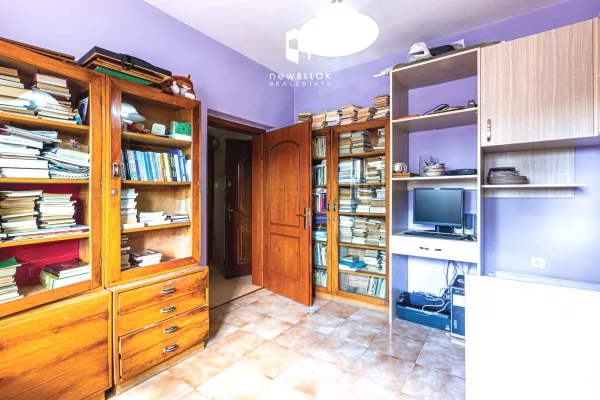 Shtepi ne shitje Apartament ne Tirane, 2+1, Mobilimi E mobiluar, Pagesa 179,000  Euro.