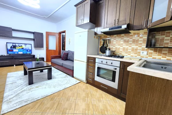 Shtepi me qera Apartament ne Tirane, 2+1, Mobilimi E mobiluar, Pagesa 40,000  Leke.