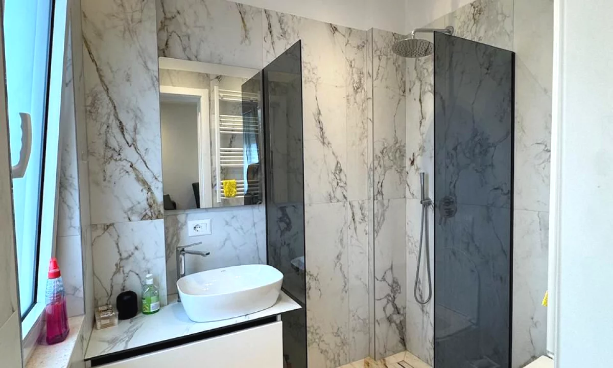 Shtepi me qera Apartament ne Tirane, 1+1, Mobilimi E mobiluar, Pagesa 65,000  Leke.