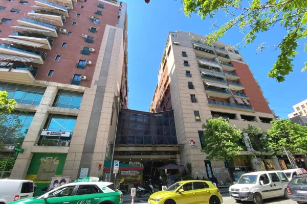 Ambient biznesi ne shitje 1+1 ne Tirane - 160,000 Euro