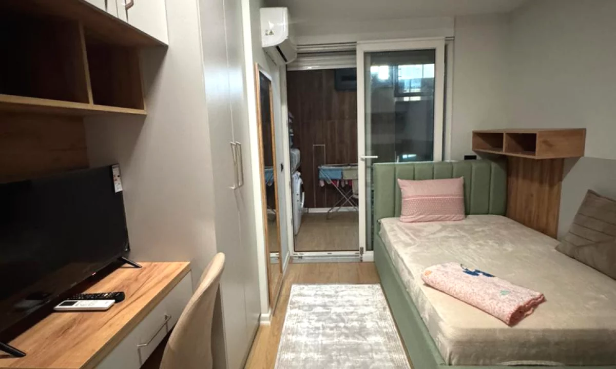 Shtepi me qera Apartament ne Tirane, 2+1, Mobilimi E mobiluar, Pagesa 65,000  Leke.