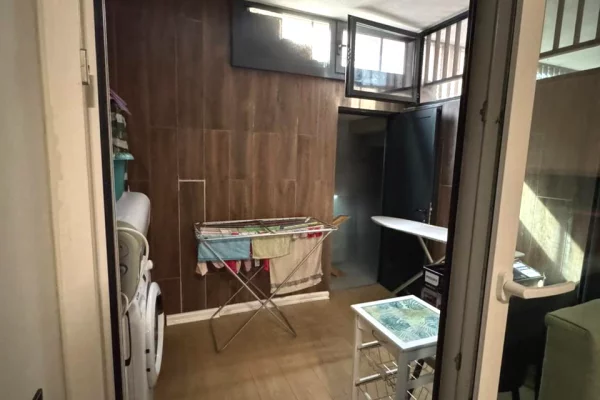 Shtepi me qera Apartament ne Tirane, 2+1, Mobilimi E mobiluar, Pagesa 65,000  Leke.