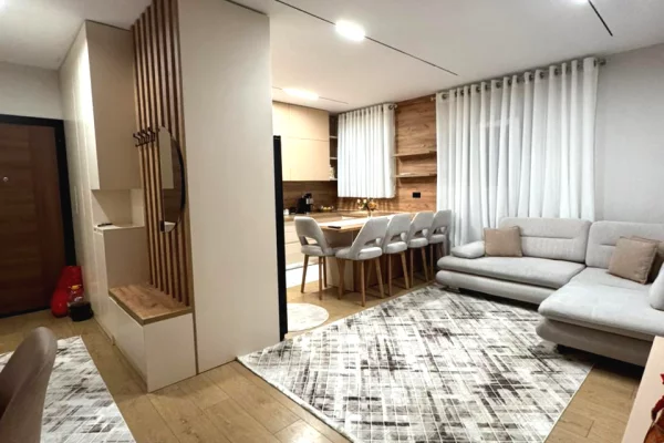 Shtepi me qera Apartament ne Tirane, 2+1, Mobilimi E mobiluar, Pagesa 65,000  Leke.