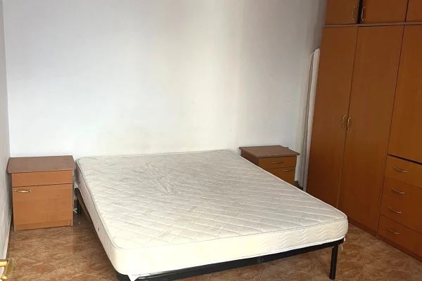 Shtepi me qera 1+1 ne Tirane - 40,000 Leke