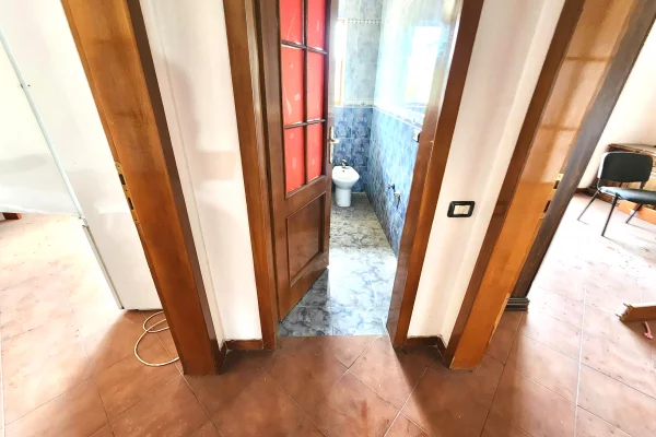 Shtepi ne shitje Apartament ne Tirane, 3+1, Mobilimi E mobiluar, Pagesa 189,000  Euro.