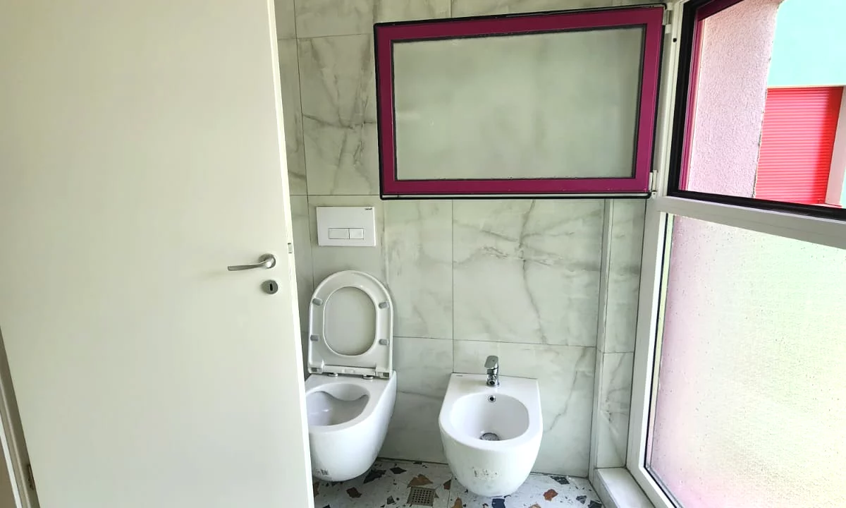 Shtepi me qera Apartament ne Tirane, Garsoniere, Mobilimi E mobiluar, Pagesa 36,000  Leke.