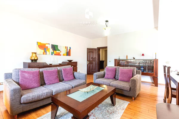 Shtepi me qera Apartament ne Tirane, 2+1, Mobilimi E mobiluar, Pagesa 1,300  Euro.