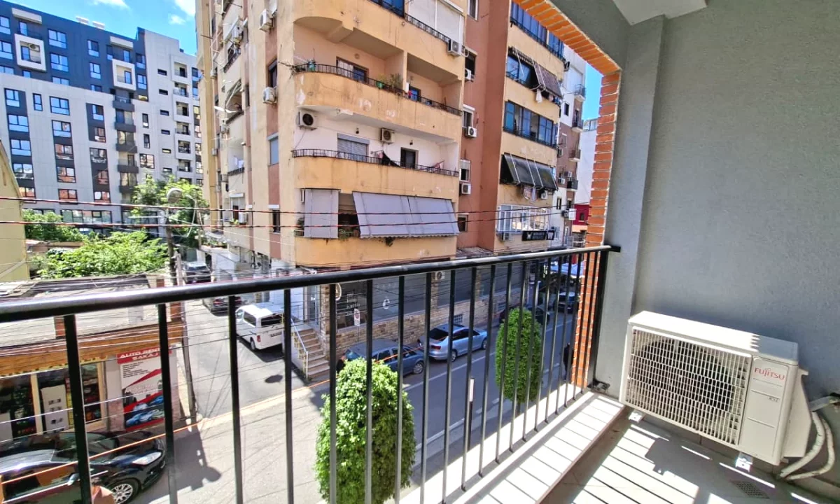 Shtepi me qera Apartament ne Tirane, 1+1, Mobilimi E mobiluar, Pagesa 50,000  Leke.