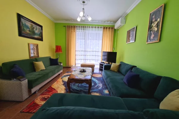 Shtepi me qera Apartament ne Tirane, 1+1, Mobilimi E mobiluar, Pagesa 50,000  Leke.