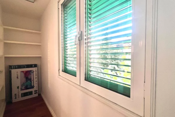 Shtepi me qera Apartament ne Tirane, 1+1, Mobilimi E mobiluar, Pagesa 600  Euro.