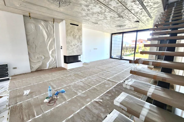 Shtepi ne shitje Vila Luksoze ne Tirane, 3+1, Mobilimi Bosh, pa mobiluar, Pagesa 780,000  Euro.