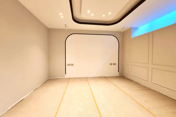 Shtepi ne shitje Vila Luksoze ne Tirane, 3+1, Mobilimi Bosh, pa mobiluar, Pagesa 780,000  Euro.