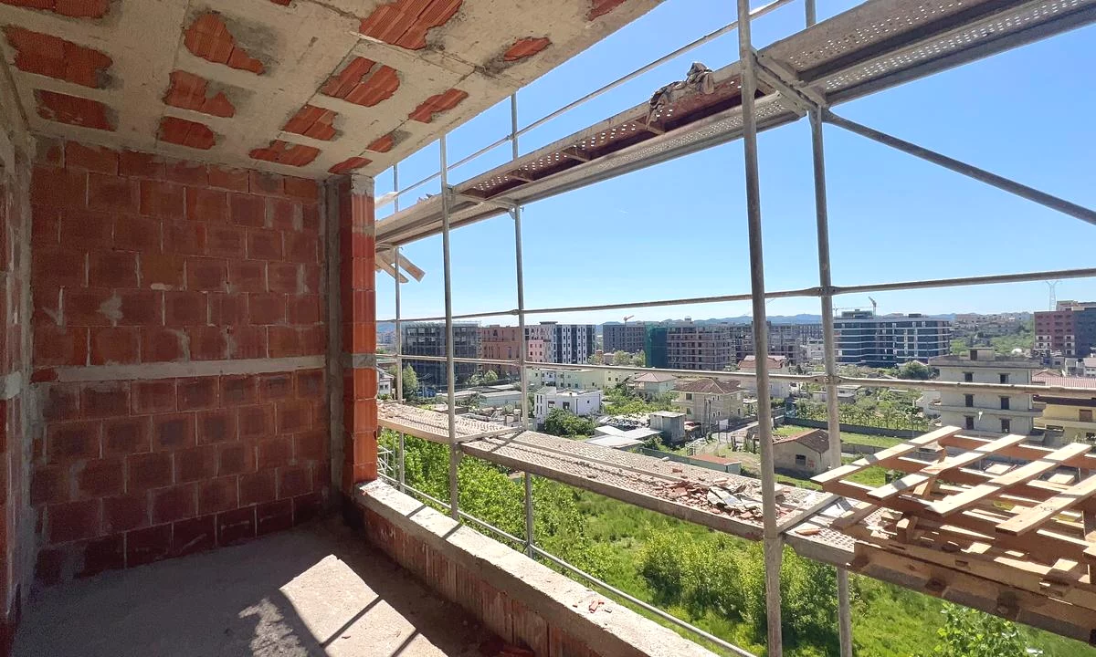 Shtepi ne shitje Apartament ne Tirane, 1+1, Mobilimi Bosh, pa mobiluar, Pagesa 89,500  Euro.