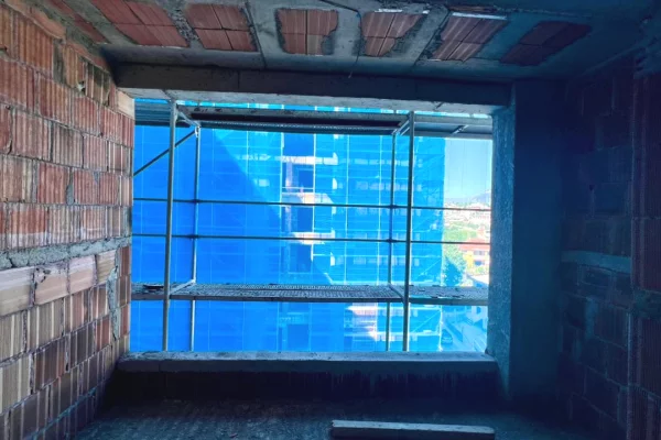 Shtepi ne shitje Apartament ne Tirane, 1+1, Mobilimi Bosh, pa mobiluar, Pagesa 80,600  Euro.